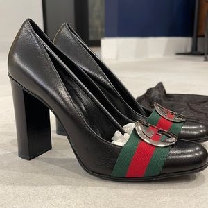 Gucci Authentic Size 6 1/2